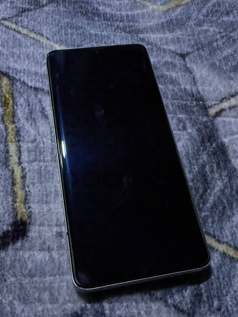 سلام عليكم تلفون ريدمي نوت 13 برو 5G للبيع ذاكرة 512 تلفون ما مفتوح ولا مبدل بي اي قطعة فقط بي سواد بكامرات الورة وكدام نضيفة ومابيهه شي وكسر شوي بضهر موضح بصور تلفون يخبل الله شاهد نت وتصال وما يصرف شحن بعد معروف مواصفاته رايدة ب300 مكاني بصرة زبير رقمي *********** فقط واتساب شغال 📱 البصرة, العراق
