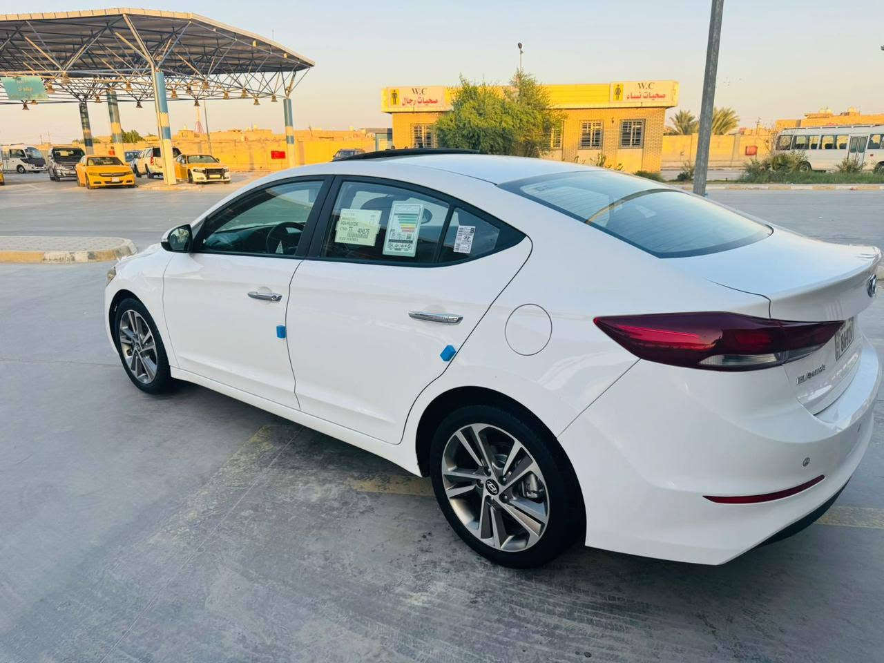 سلام عليكم
النترا 2019خليجي 

مكينه 2000مفتوحه 

ماشيه 154الف 

رقم دولي سنويه مجدده باسمي 

فول مواصفات معروفه مواصفاتها 

سياره بيها تبديل باب امامي وتصليح الجاملغ الامامي والباقي كفاله 

سياره جاهزه للأخير مكينه وكير وحداديه وتخم تاير وتبريد ودوشمه كله كفاله 

مكان ناصريه بطحاء 

سعر 130بيها مجال بسيط 

***********
