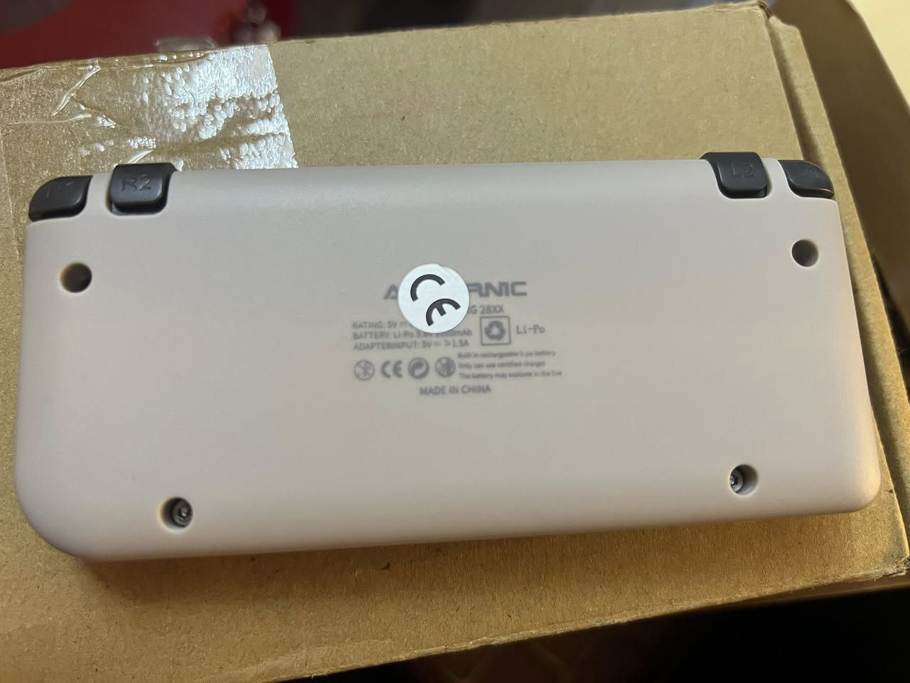 السلام عليكم
جهاز العاب بهذا الشكل ويا رام 64g قطعه امزون اصلي

خلي سعر باليرضي الله او بالعافيه ع ياخذه

متوفر توصيل الكل المحافظات


**إذا كنت صاحب هذا الإعلان وتريد حذفه لأي سبب، رجاءا أرسل رسالة إلى الدعم الفني**