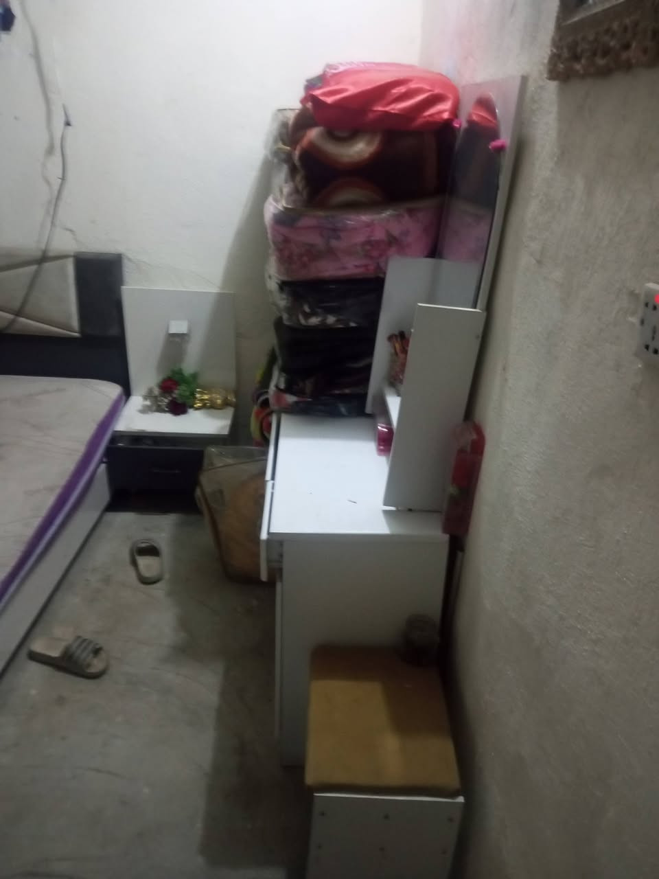 سلام عليكم غرفه البيع بس الكنتور يرادله شد لين برغي مالته رخن سعر 200 بيهه مجال او مراس بغرفهه


**إذا كنت صاحب هذا الإعلان وتريد حذفه لأي سبب، رجاءا أرسل رسالة إلى الدعم الفني**