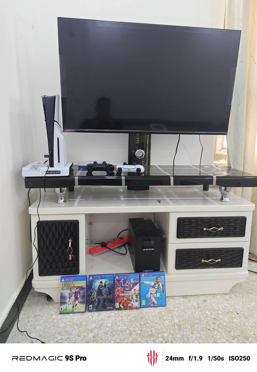 يا •اللّـہ̣̥ م̷ـــِْن رخصة صاحب الكروب ذني شلع اوتريد مفرد قيم وخذ بل يرضي •اللّـہ̣̥ جوستك 2. اُصًلًيےّ وشاشه وميز ويوبي اس اولاين  و 4 اقراص. البلي اُصًلًيےّ وعلئ ايدي ممتعوب بس بليل اشغله واحد تيره. وسكني بغداد ب تاجي اربعه وعشرين ابو عضام. تجي اتغله يمي وتفحص علئ ٱڅڑ حبايه يلا تشتري ولي يرغب يتفضل خاص او عل رقمي بي واتساب ***********
