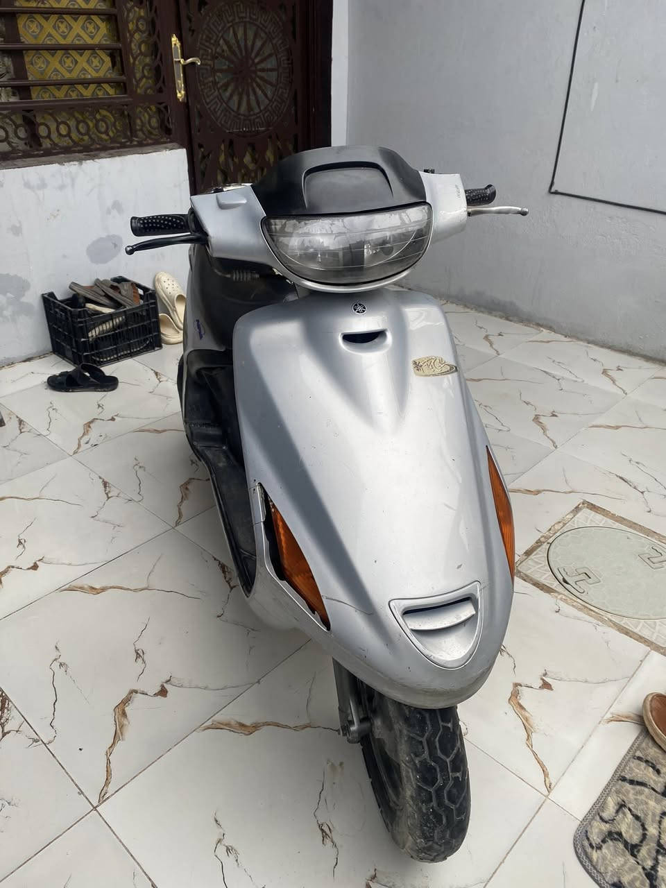 دراجه فراشه الدراجه حاويه مكينه ماكس عدله نضيفه بيها بس صوت كلجات السعر 400 رقم ***********
