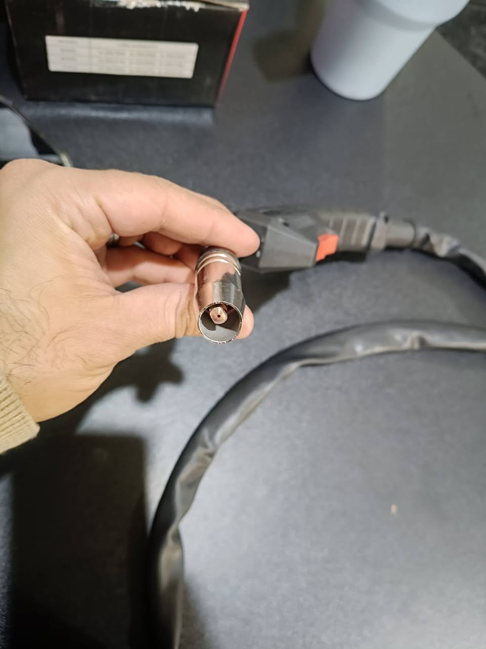 السلام عليكم يا غوالي 🔥
صوندة لحيم للبيع
الطول تقريباً مترين
جودة قوية ومناسبة لأعمال اللحيم المختلفة
السعر 15 الف
والتوصيل متوفر


**إذا كنت صاحب هذا الإعلان وتريد حذفه لأي سبب، رجاءا أرسل رسالة إلى الدعم الفني**