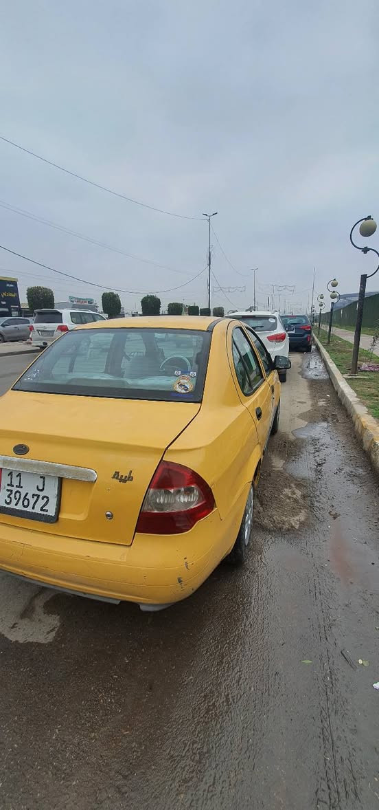 السلام عليكم 
طيبة للبيع موديل ١٥ بسمي كير ومحرك جدد تبريد ثلج تخم تاير جديد حدادية جديدة سيارة علية ادامة كاملة منضومة مي وراديتر ومراوح مبدل جدد هم 
بسني تحويل ثاني يوم 
مكاني بغداد تقاطع النهروان 
باقي التفاصيل 
***********
