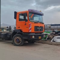 شاحنة • للبيع