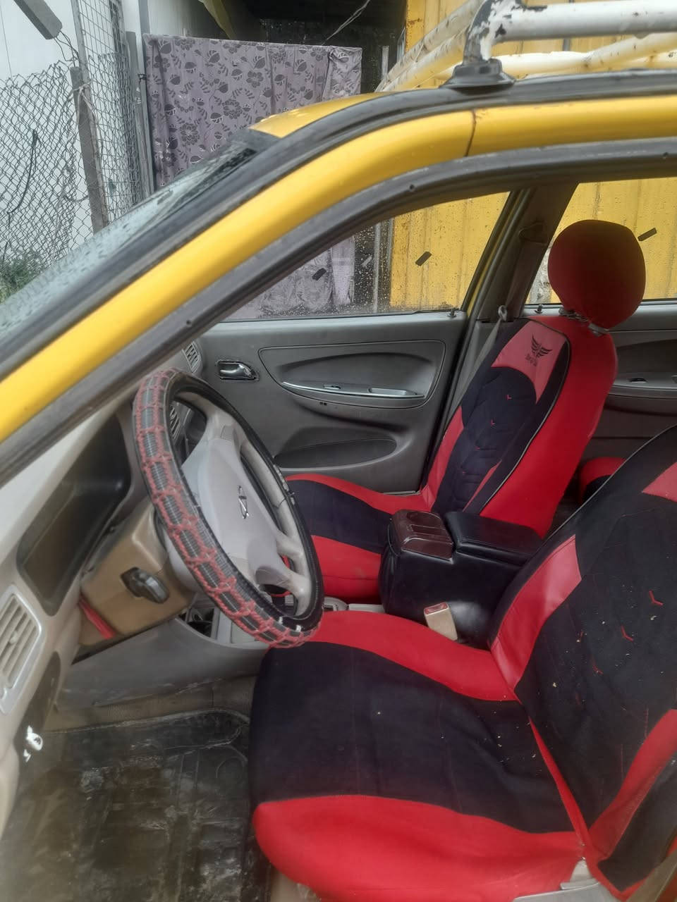 السلام عليكم مديل١١ بسمي السعر٢٥ وبيه مجال بغداد التاجيات وهاذه رقمي ***********
***********
