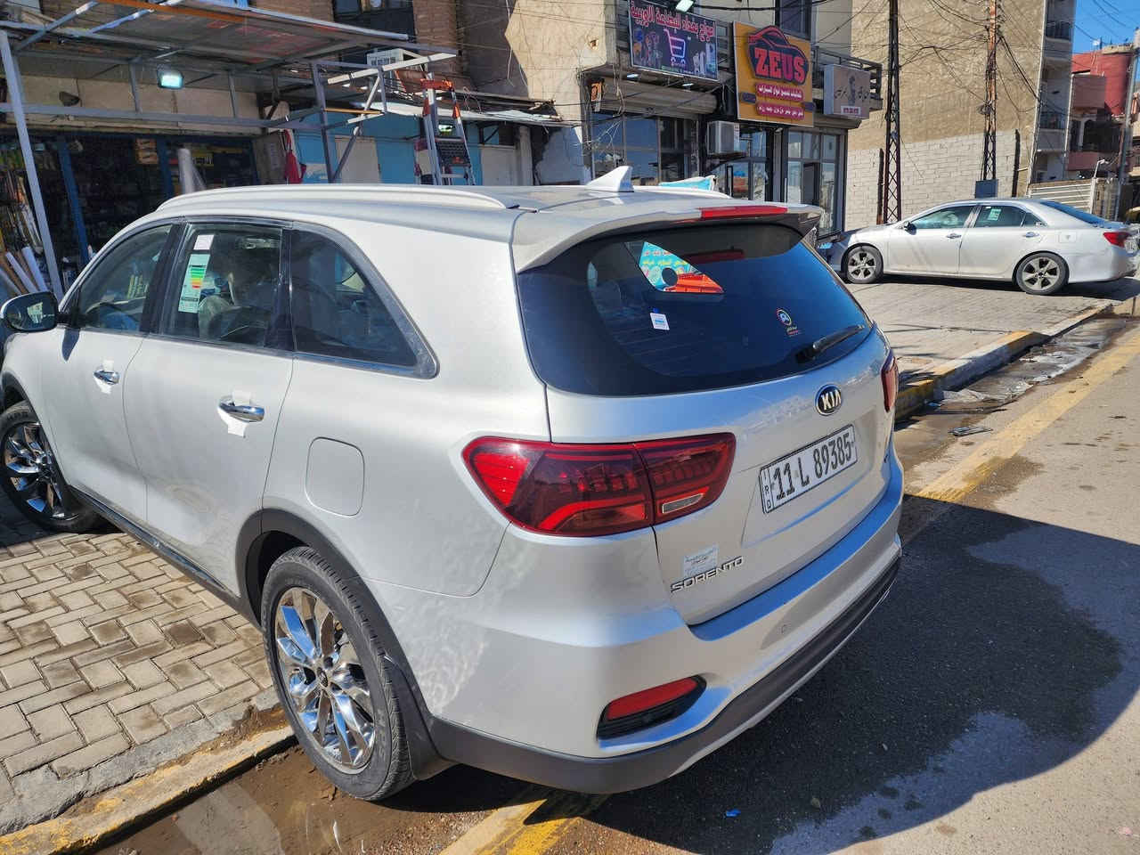 ‏السلام وعليكم
سورنتو 2020 خليجي كفاله عامه 
السياره ماشيه 80 الف جديده مال جناي 
رقم سياره بغداد بأسمي مداور ثاني يوم
السعر اتصل وتدلل ،،
اللاتصال ***********
المواصفات
بنوراما 
بصمه 
بصمه ابواب 
6 سلندر
7 راكب 
3 قطع تبريد 
جنطة كهربائية
