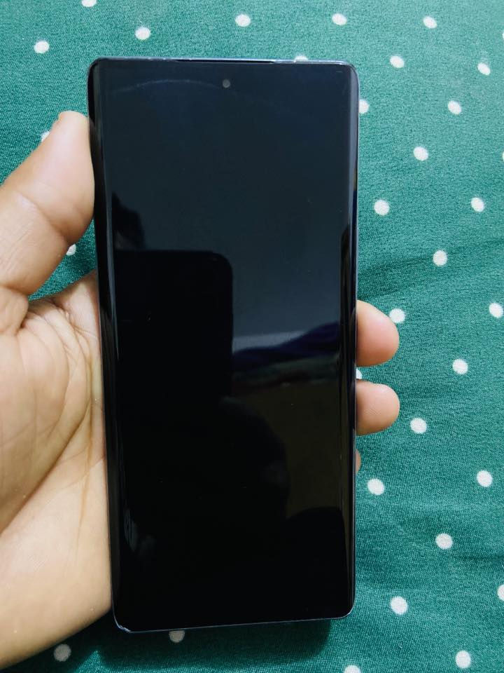 السلام عليكم 
جهاز للبيع هونر X9 للبيع مكفول شاشه منحنيه ب235 وبيه مجال قليل مكاني قضاء النصر ***********
