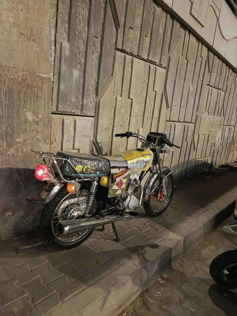 للبيع نامه متياز مقدم دسك مديل 2023 طالعه بل 25 أوراق اصولي وكيله العارضي بسمي فول نضافه جديده و جاهزه مجهزه كهربائيات كلها شغاله مكان نجف سعر 950 و بيها مجال رقمي ***********
