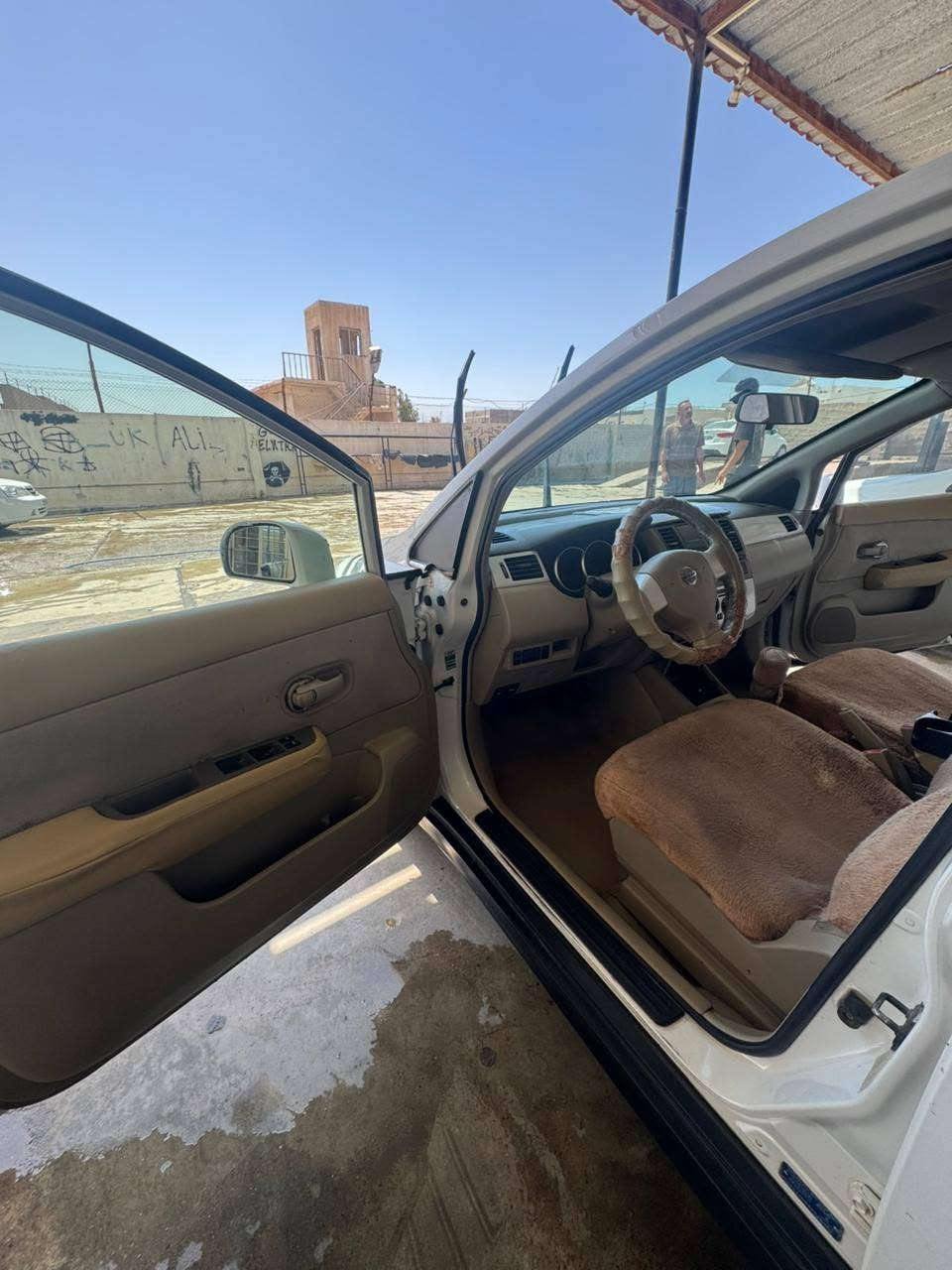 نيسان تيدا ياباني للبيع او المراوس
كير عادي محرك ١٥
بطاقة بانزين
سنويه لل٢٧ بسمي السنويه
قفل مركزي 
كهربائيات كامل فول
صدر جديد 
تبريد ثلج  
تدفئة 
شرط الگير والمحرك شرط التحويل 
السعر٦٥ وبيها مجال شويه
تفاصيل أكثر ***********
[hidden information] ديبيس, كركوك
