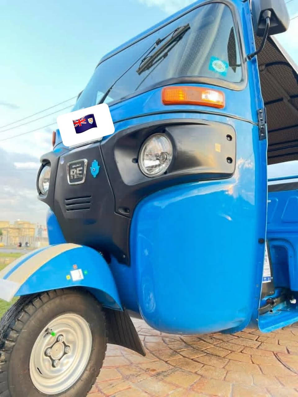 سلام عليكم شباب تكتك لبيع ٢٢كفاله عامه من زلغ شرط  رقم وسونيه لفحص لمكان لمجر كبير تصال ع رقم ***********
