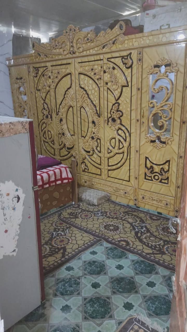 سلام عليكم.كل عام وانتم بالف خير بمناسبه عيد الغدير الأغر ..بيت للبيع زراعي
سعر 10.مساحة 110..ويا غراض غرفة اخشاب و ثلاجة وسخان وتانكي مي0بي غرفة 6متروصالة 6متر..ومطبخ وحمام داخلي 
وبي مساحة ينبني بيها لليريد يكبر البيت ..عنوان اسكان الصناعي نزلة الحولي مدرسة الحرية دور سيد حمزة..خاص مفتوح


**إذا كنت صاحب هذا الإعلان وتريد حذفه لأي سبب، رجاءا أرسل رسالة إلى الدعم الفني**