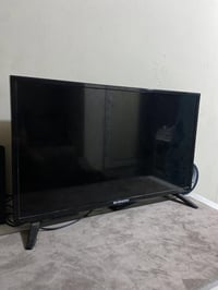 تلفزيون شينون حجم 32 للبيع سعره 50 قفل شهط مابي مكاني بغداد جديده 0774...