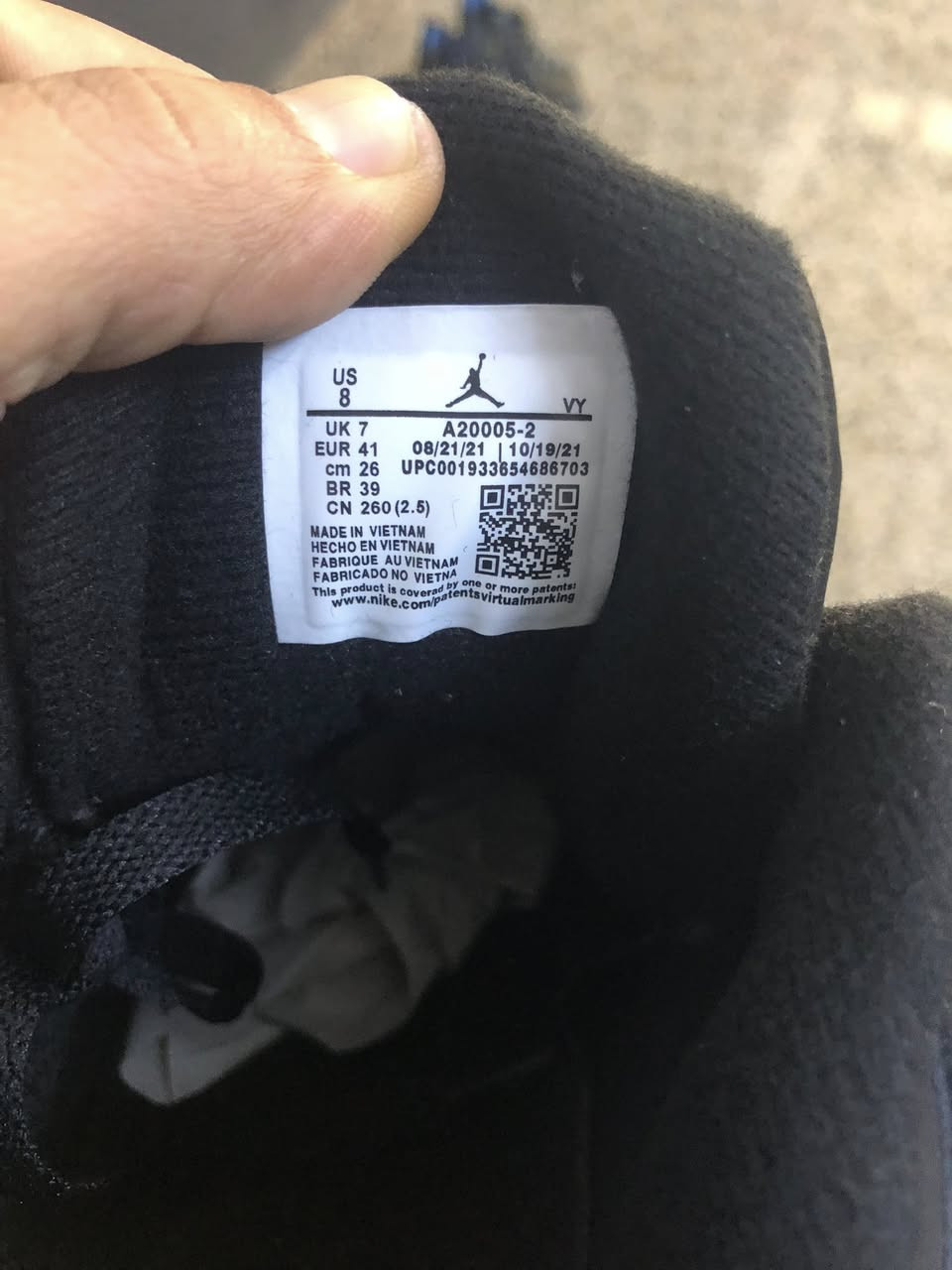 جوردن سوبر ماستر
قياس 41 
سعر 25 
توصيل جميع محافظات 5


**إذا كنت صاحب هذا الإعلان وتريد حذفه لأي سبب، رجاءا أرسل رسالة إلى الدعم الفني**