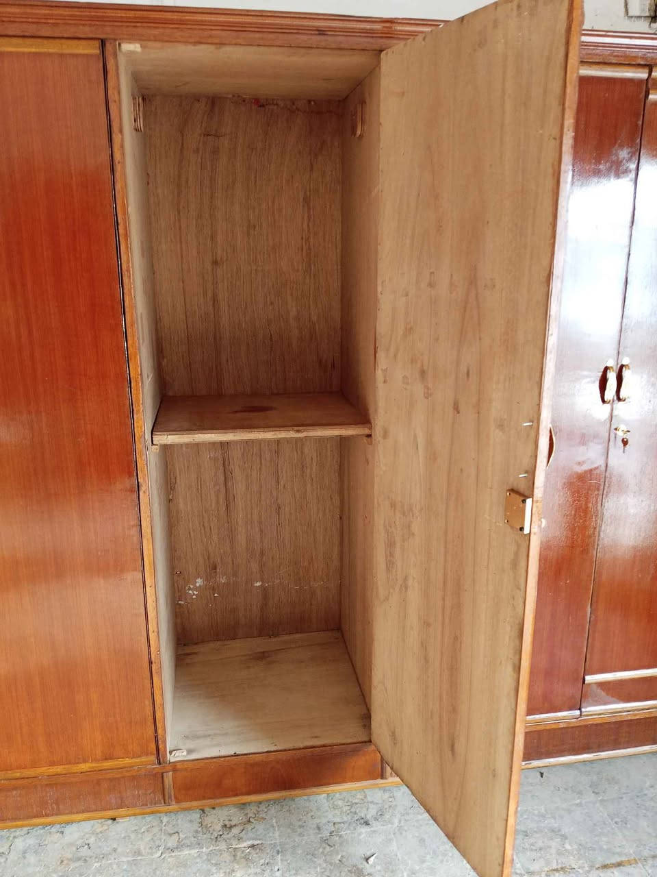 قنصور 5 ابواب السعر 150 للأتصال *********** أو *********** موصل, نينوى
