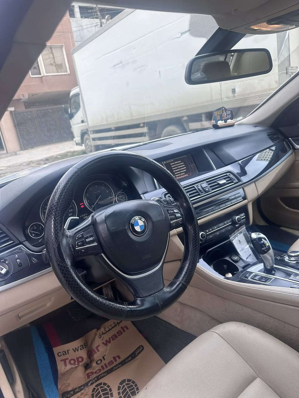 BMW 520i 2014 Sharika orush Clean Title 185$
***********
