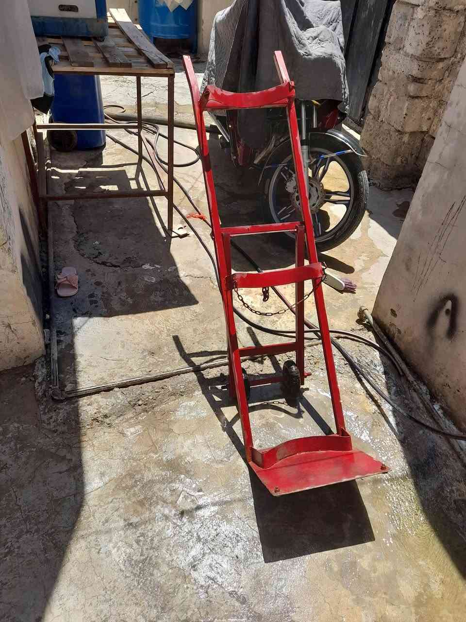عربانه جديده تفيد الحداد
تفيد البيت نقل غاز دباب ماي طحين كلشي تشيل 
سعر 25 كلشي مابيهه جديده والله 
هاتف ***********
