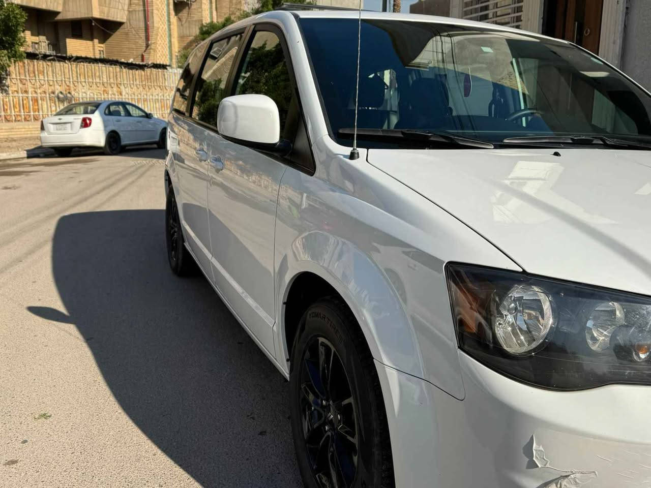 السلام عليكم من رخصة الادمن دودج كرفان موديل 2019 فئة gt فول مواصفات
شاشة اعطال

تبريد شاشه 

بردات 

بيبان كهرباء + شفط

 داخل اسود

وبعد هوايا مواصفات

ماشيه 90mi سياره جداً نضيفه وجديده ولا كلوب بالدشبول استخدام شخصي حادثه باب تبديل نفس اللون وشويه من باب السلايت جوه التريشه بالضبط بدون ارباك صور الحادث مرفقه بالمنشور

السعر ٢١٠ورقه مجال بسيط رقم بغداد 

لاستفسار اتصال على الرقم *********** واتساب 

المكان بغداد بغداد, العراق
