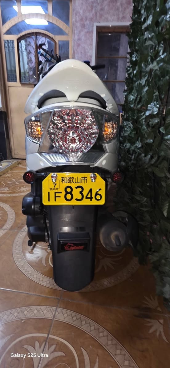 هذا الفحل للبيع
بوليسي 2018 

محرك 150cc

النظافه مكفوله من شخط 

للبيع الدراجه فقط 

العنوان الرفاعي 

السعر 12 ورقه 

للاستفسار ***********

نجيب بس الماكو منه🤪
