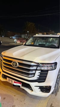 تيوتا لاندكروز 2024 بريم رقم كربلاء باسمي شخصيا مكان السياره بغداد ماش...