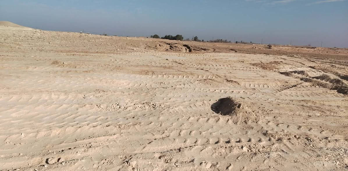 يوجد قطعه أرض للبيع 
المساحه 1،248متر منطقه الشيخ حديد فوك الحولي
مكفوله  سعرها 5ونص   ***********
