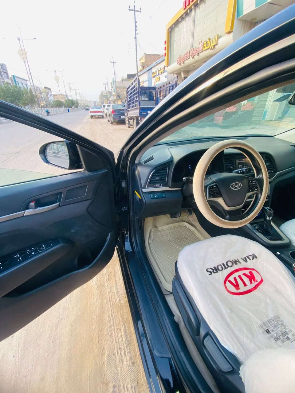 السلام عليكم 
النترا موديل 2018 رقم بصره مشروع وطني هزه وسنويه جديده 
محرك 2000 دوش 
ماشيه 140 الف حقيقي
سياره جاهزه للأخير ضرره بنيد وجاملغ الأيسر تبديل فقط مكان سياره ناصريه مركز 
السعر 113وبيها مجال 
رجآ فقط شراي يتصل 
***********
