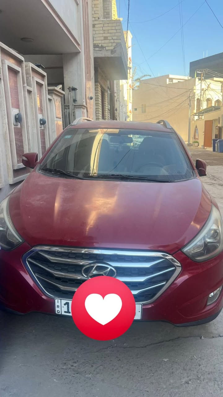 سياره توسان للبيع ماروني 
موديل 2015 
رقم بغداد 
وارد خليجي 
سياره نظيفه مابيها عطلات 
كير ومكينه خير من الله 
سعر 155 وبي مجال 
***********
