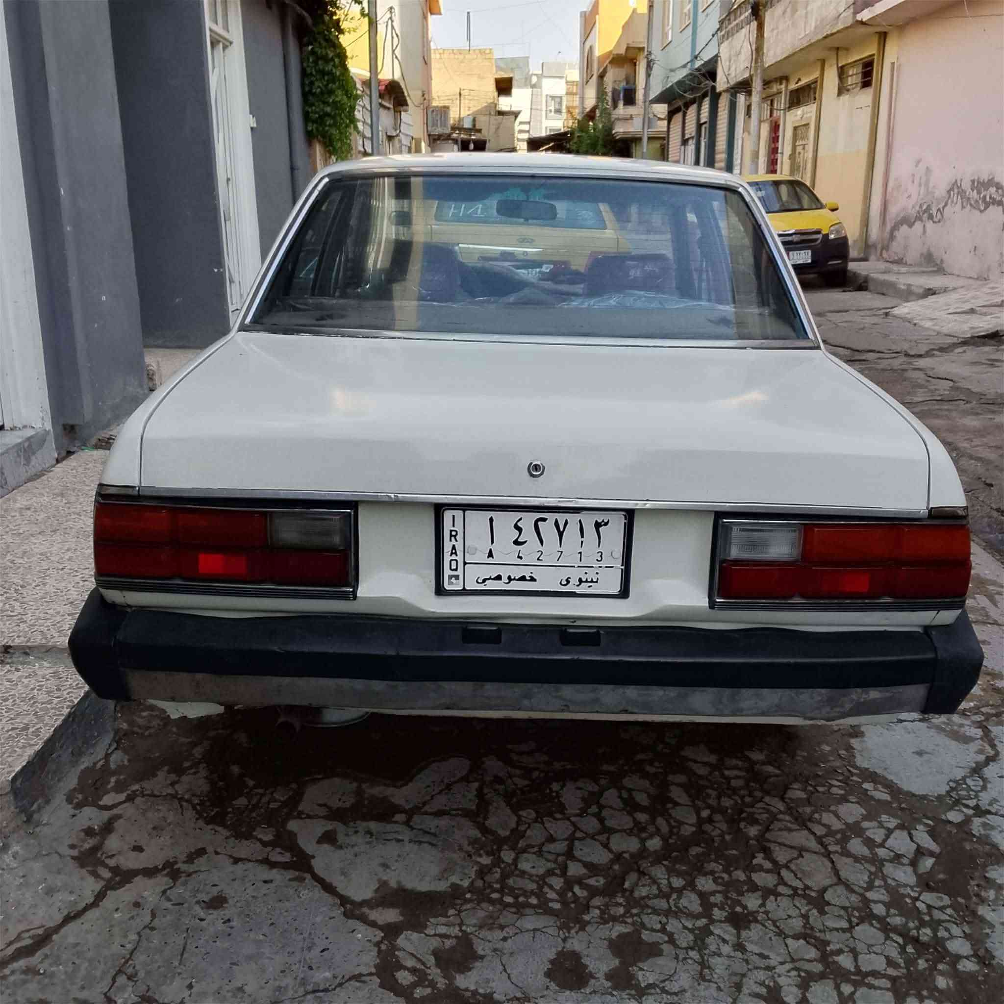 للبيع اكرونه موديل ٨١. مكفوله من محرك وكير وشاصي وباتري وطخم تاير كلو جديد الشرعي اني اتريد وكاله او تحويل حاظر كاربون بنزين بيه وعدل اتفول بي السياره جديده ومابيه اي نقص وهذا رقمي *********** ***********
