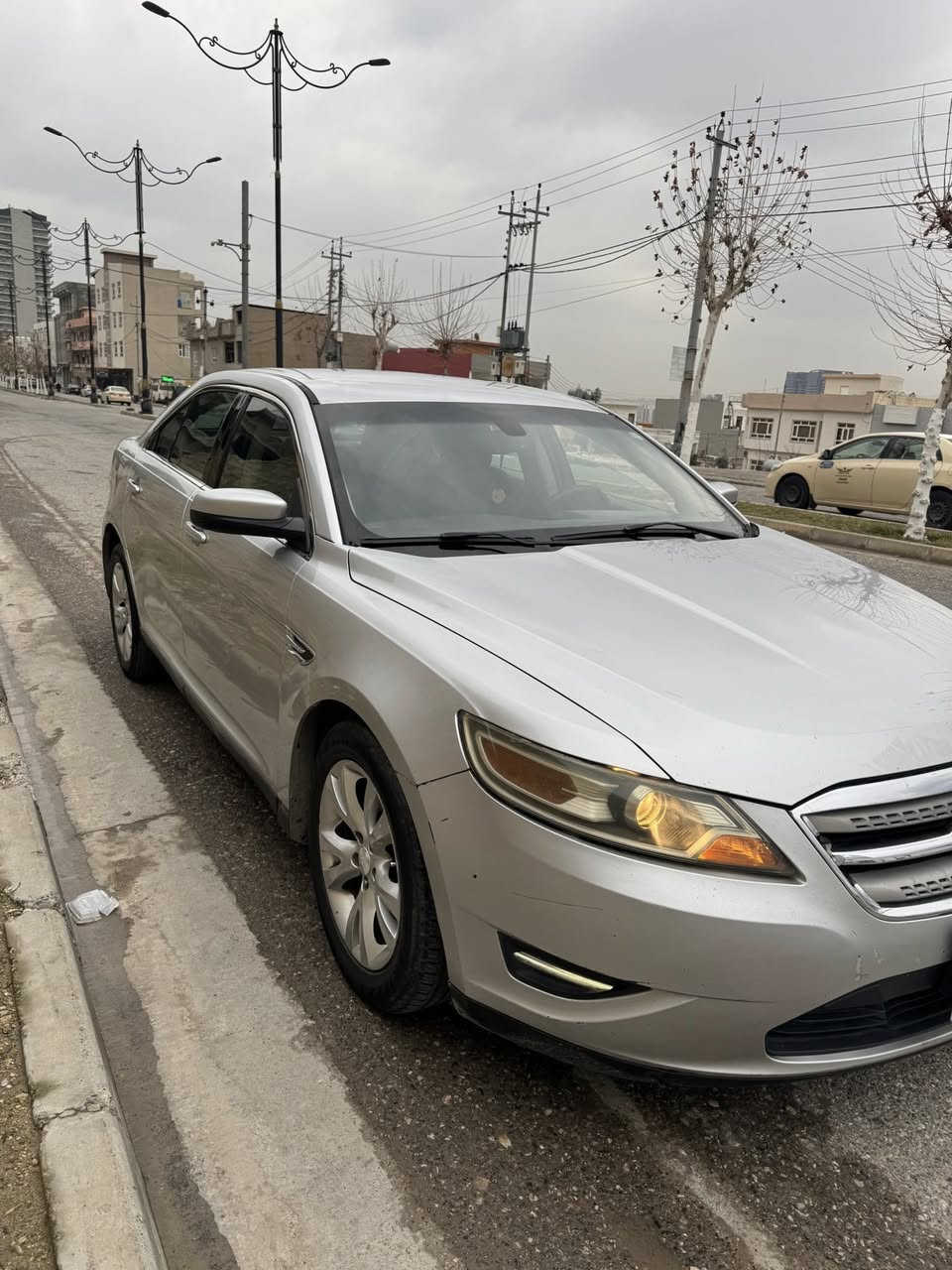 السلام وعليكم توريس 2011
بيها قطعه صبغ مكينه جديده شادلها 

وعليها 24 ورقه غرامه ينزل من سعرها 

مواصفاتها شفتات وحساسات وتحديد سرعه 

سعرها 105 وشوية مجال 
او مراوس حسب القناعه

***********
