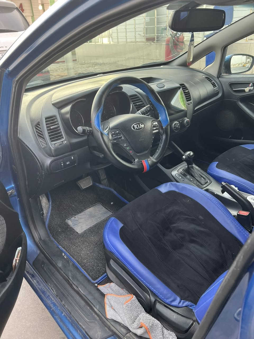 فورتي موديل ١٤ صبغ ثلاث قطع امريكي حادثه بين البابتين كلش خفيف السياره خير من الله ماعايزه شي تخم تاير فول مواصفات فتحه سقف تحكمات سعره ٩٧وبيه مجال للاستفسار ***********مكانه بابل
