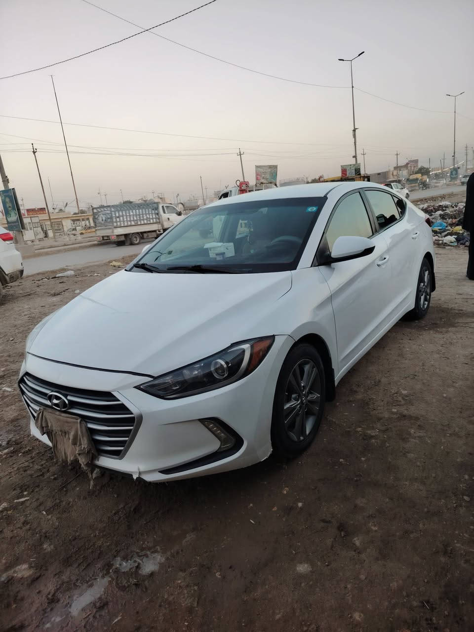 السلام عليكم النترا 2017 أمريكي رقم قادسيه دولي سنويه 30 مكفوله من التبديل والظربه فقط ملاحظات صبغ موظح بسونار مكينه وكير حداديه تخم تاير تبريد تدفئه  كله شرط جاهزه من كلشي السياره جديده جدن ونظيفه مكانه الديوانيه الحمزه الشرقي السياره بسمي شخصين سعره 135 وبيه مجال ***********
