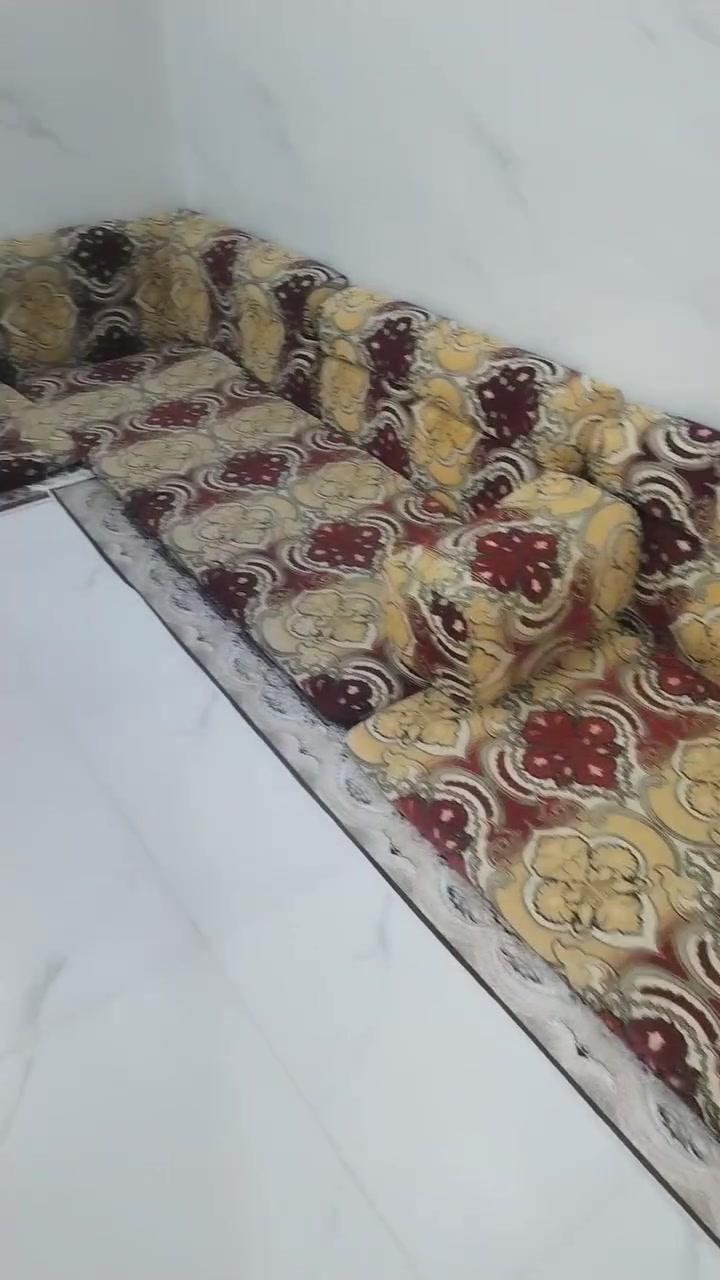 ديوان كامل ونضيف ومناسب متواجد وات ساب او اتصال عل هاتف ***********

