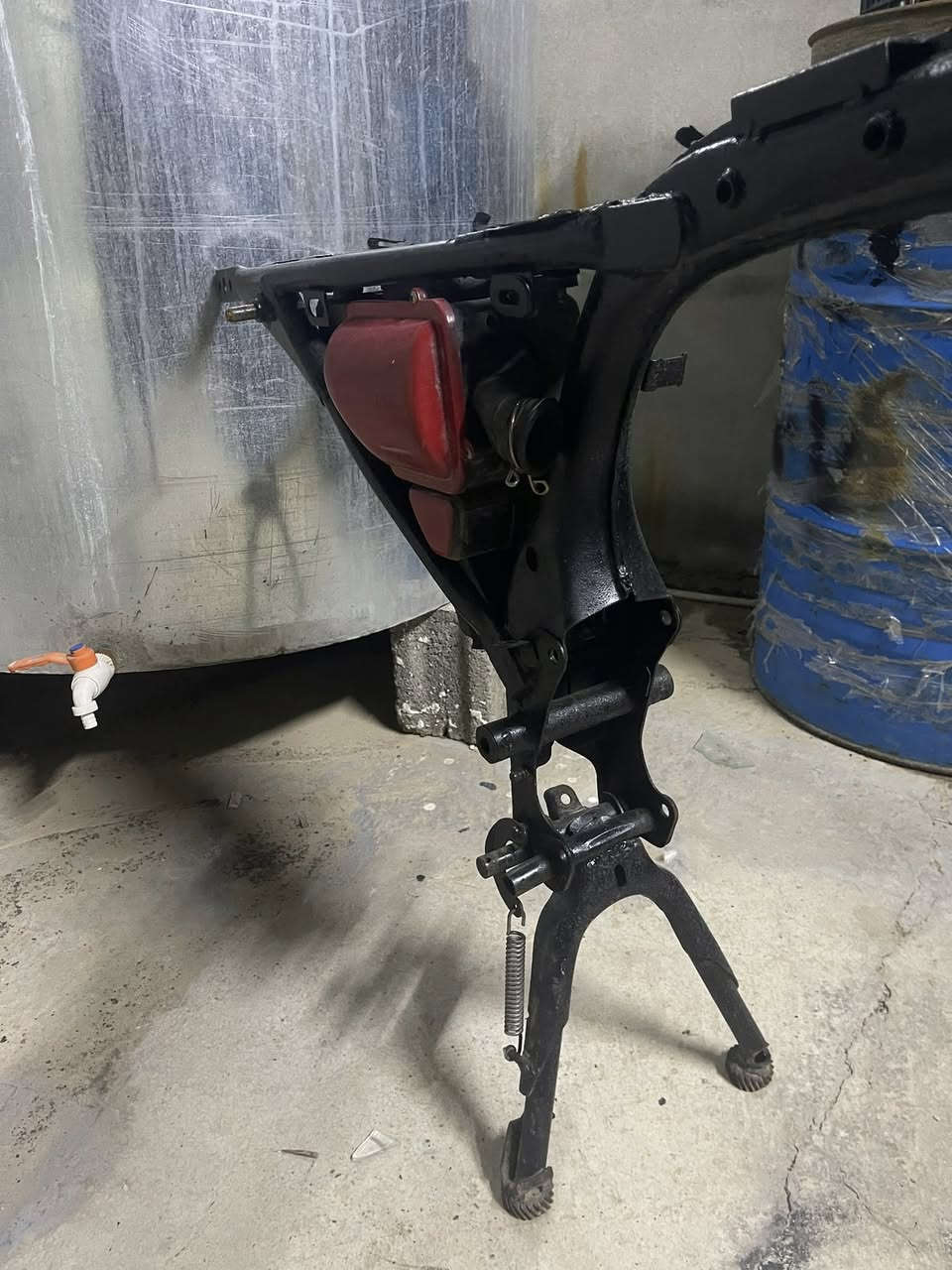 شاصي عادي للبيع كلش نضيف شيال مالته ويا كامل سعر خاص 🟥🟥🟥🟥🟥🟥


**إذا كنت صاحب هذا الإعلان وتريد حذفه لأي سبب، رجاءا أرسل رسالة إلى الدعم الفني**