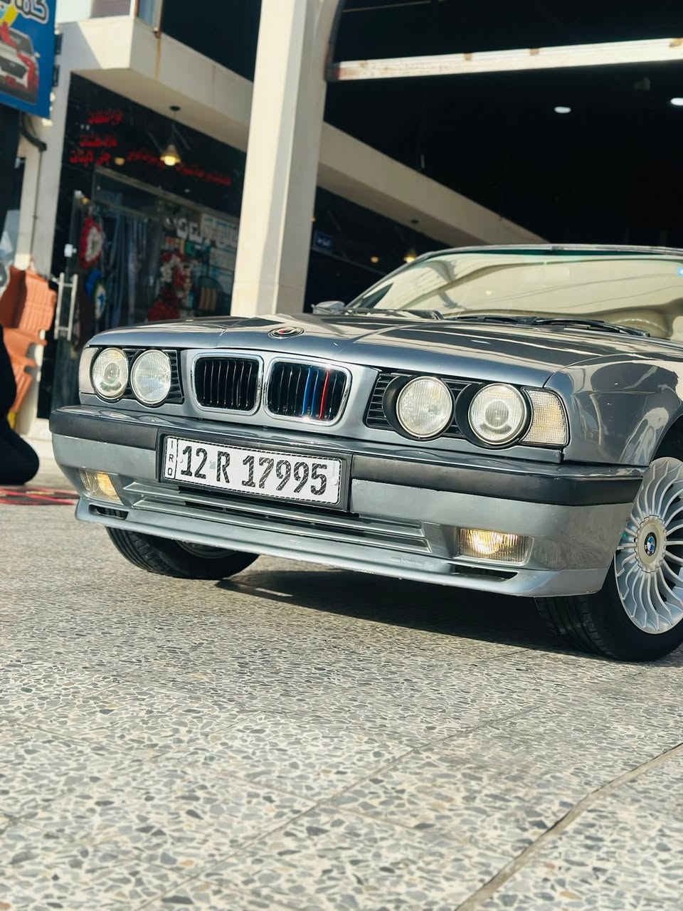 BMW 540 كير عادي 
سياره نار 🔥 
بيع او مراوس 
السعر 75 بيها مجال 
رقم نينوى كوبون بانزين بيها 
مضخم صوة نقاوه تقرى الف 
طخم حلو 
كشن جلد بلادي 
صوة رياضي ابو الطلقات 
السياره جاهزه ما تصرف عليه ربع 
وانطي بيها شرط تروح على مكه وترجع بيها السياره وضع شركه بدون اي حادث ابو ضرر شرط التحويل
ومكينه وكير شرط
***********
***********
