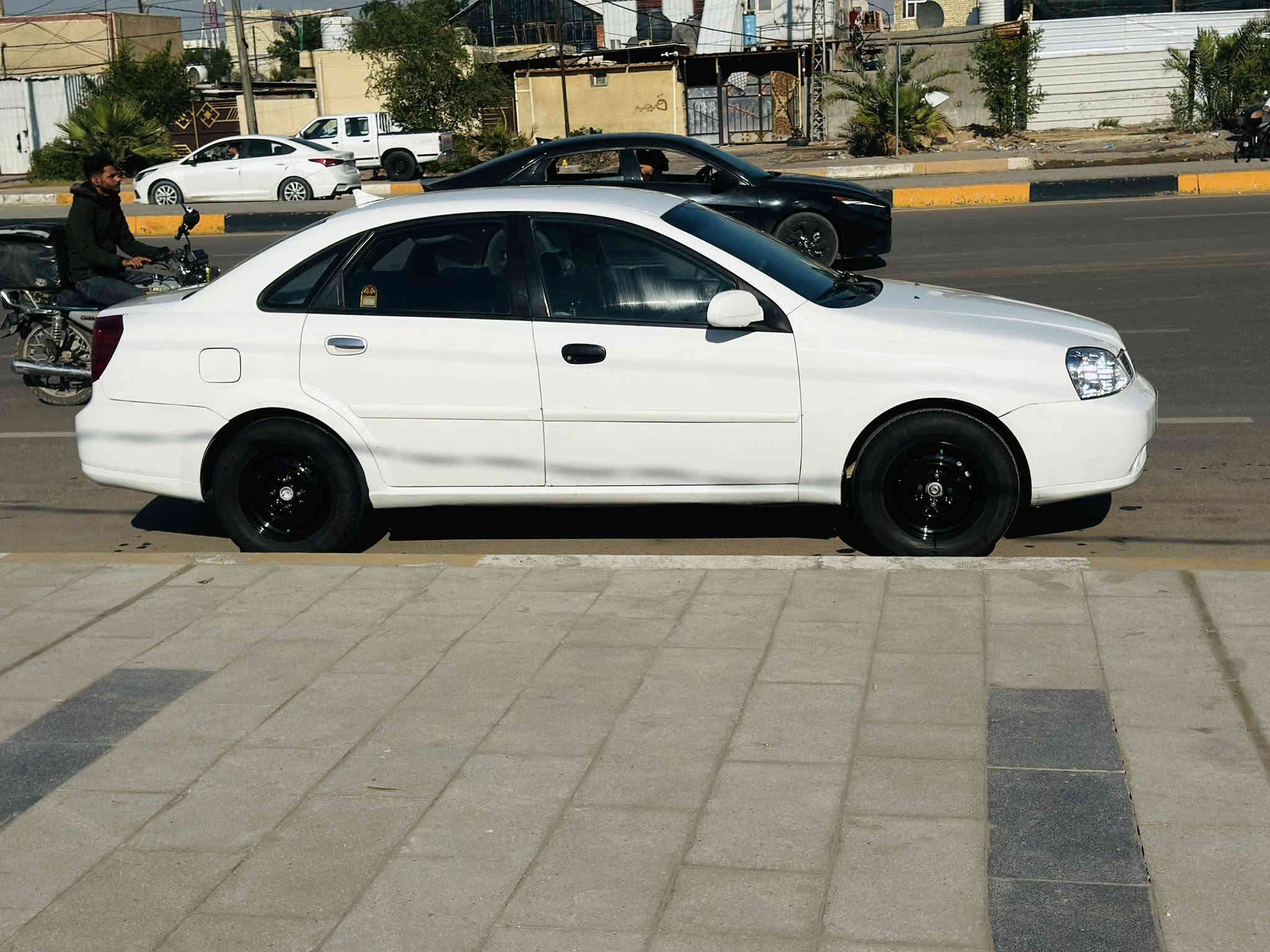 سلام عليكم شباب اوبترا موديل 2004رقم بغداد مشروع وطني قطعتين صبغ بدون دواخل  وملكطه الهلال الخلفي مصلح اثر اخياس الباقي  كفاله عامه من  الحادث والضربه  كله ع وضع الشركه ماشيه 173 الف حقيقي مكينه بل كارتون جديده لوك لا تنقيص ولا تبخير صدر امامي خلفي جديد زيرو تخم تاير قبل 9 ايام شاده دوشمه عام حته الجنطه مدوشمه السياره ع وضع الشركه رصعه مابيه مال بيت سيارتنا الخاصه مال جناي تبريد ثلج تدفئه السياره ع وضع الشركه السعر 64$ وبيه مجال بسيط وكلشي اكو    بل سوك شباب وكلمن يبيع بكيفه الله يخليكم لحد يصير بياع شراي براسي يعجبك السعر خادمك وتدلل ميعجبك السعر اعبر المنشور ودعيلنه بل رزق والله يرزقك احله منهه 
مكان السياره بغداد الشعب نهايه الفورتات غير متواجد ع فيس اتصل وتدلل ***********ابو حسن الشمري
