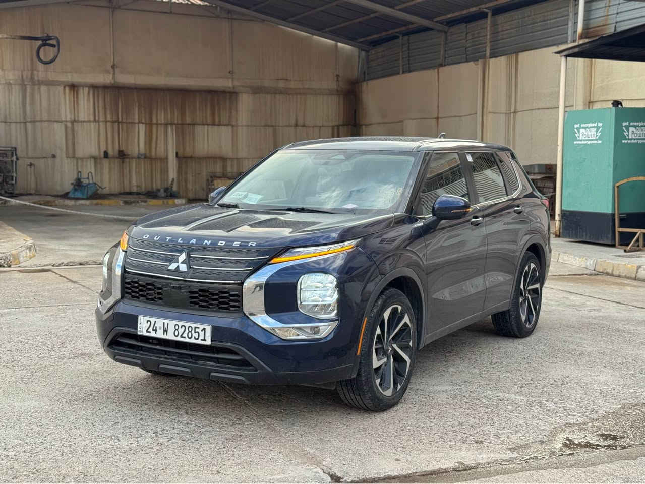 Mitsubishi Outlander SE 2023 🚘
متسوبيشي اوتلاندر اس اي ٢٠٢٣

بوند و جوة بابين صبغ و ٣٧ الف ميل ماشية 👌
ارباك سترن و بردة طاك و  رقم الشاصي بالصور

مواصفات فول فقط مو بانوراما SE 🎖️
خمس كاميرات و بصمة و ٧ راكب و لايتات ليد و شحن وابرليس و شاشة ايباد و كاميرة و ويل كروم و بعد..

كير محرك تبريد 💯
حجر و راديتر و رادار خطوط الشارع بلادية شركة 💯
مرقم و تحويل موجود و بدون مصرف ✅

سعر مناسب 🔥 185 و مجال  
مكان عقرة
*********** اكر, نينوى
