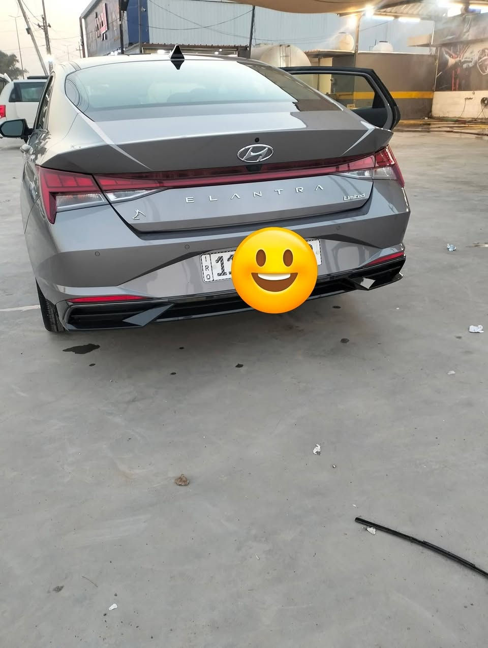 سيارة النترا 2023 أسمنتي
أعلى فئة 
لمتد

فتحة

دخول ذكي تشغيل عن بعد

فتحه سلاید روف

اناره ترحيبيه بقبضات الابواب

صندوق ذكي يفتح عند الاقتراتب

رادارات 360 درجه + نقاط عمياء

نضام المحافضه على المسار + قياده ذاتيه

شحن لاسلكي حساسات خلفيه

لايت امامي 3 عدسات زينون بك لايت LED متصل

كشنات جلد

شاشه معلومات كبيره + عدادات دیجیتال

اوتو هولد + هاند بريك بصمه (finger brake) الضرر موضح بالصور من امريكا

للاستفسار الاتصال على الرقم ***********
