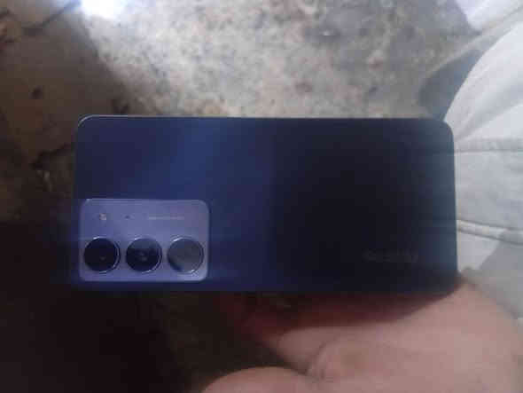 سلام عليكم  من رخصت الادمن 
جعاز البيع 
ذاكره 256
جهاز نضافه 100/100
صار 20 يوم من شتريته 
سبب البيع محتاج 
سعر 250 مكاني بغداد 
التواصل *********** تصال+ واتساب
