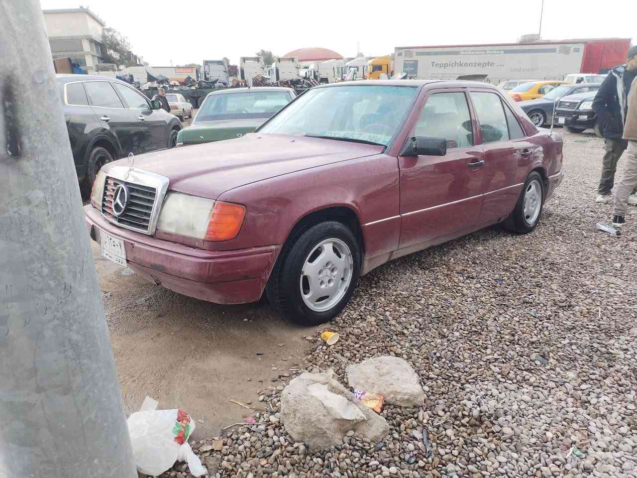 بسم الله الرحمن الرحيم مارسيدس مؤديل ٨٩ كراوه به ٩١ كيرو مه كينه كاربا ياتي ته قه ورقه تحويل به شه رت
ألوو كؤريش ئه كه م *********** كلار
