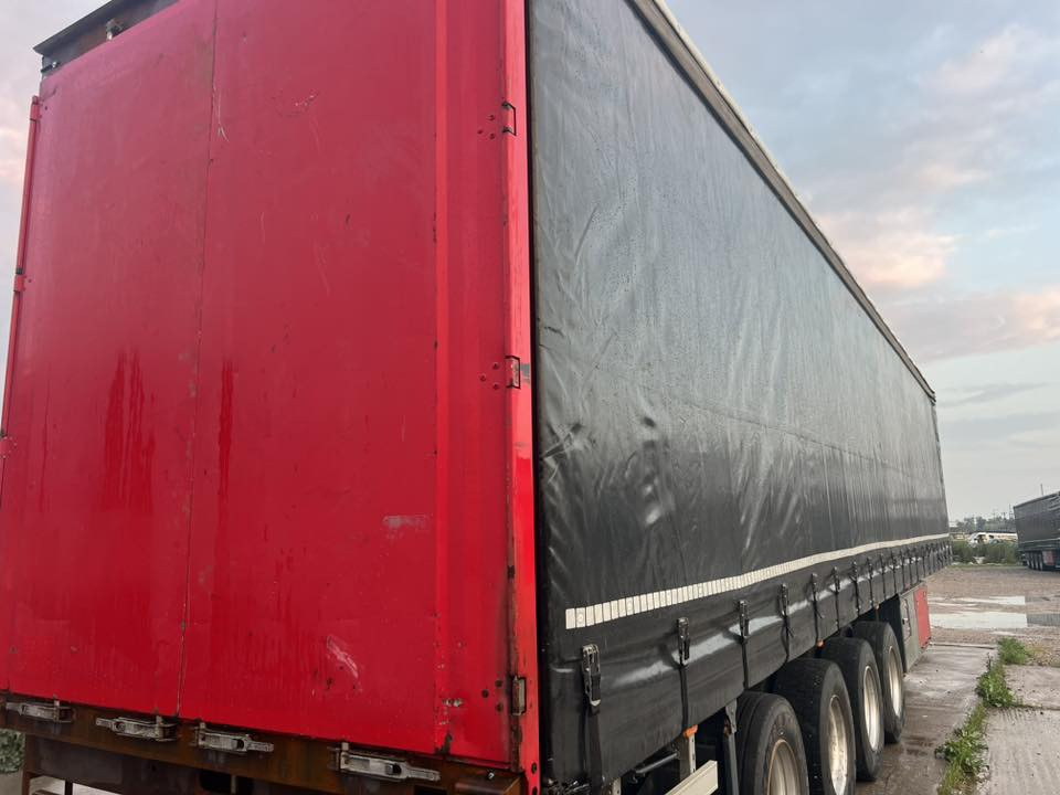 سلام عليكم 
عاربانه غسان ٤ دنگير 
جادر مسرحي جديد ١٠٠٪؜
موديل بيدايه ٢٠٢٥
مكفوله كلشي 
رقم سليمانييه 
مكان كلار حي صناعيه 
٢٠٠$ بيهه مجال بسيط 

0771 833 3284
