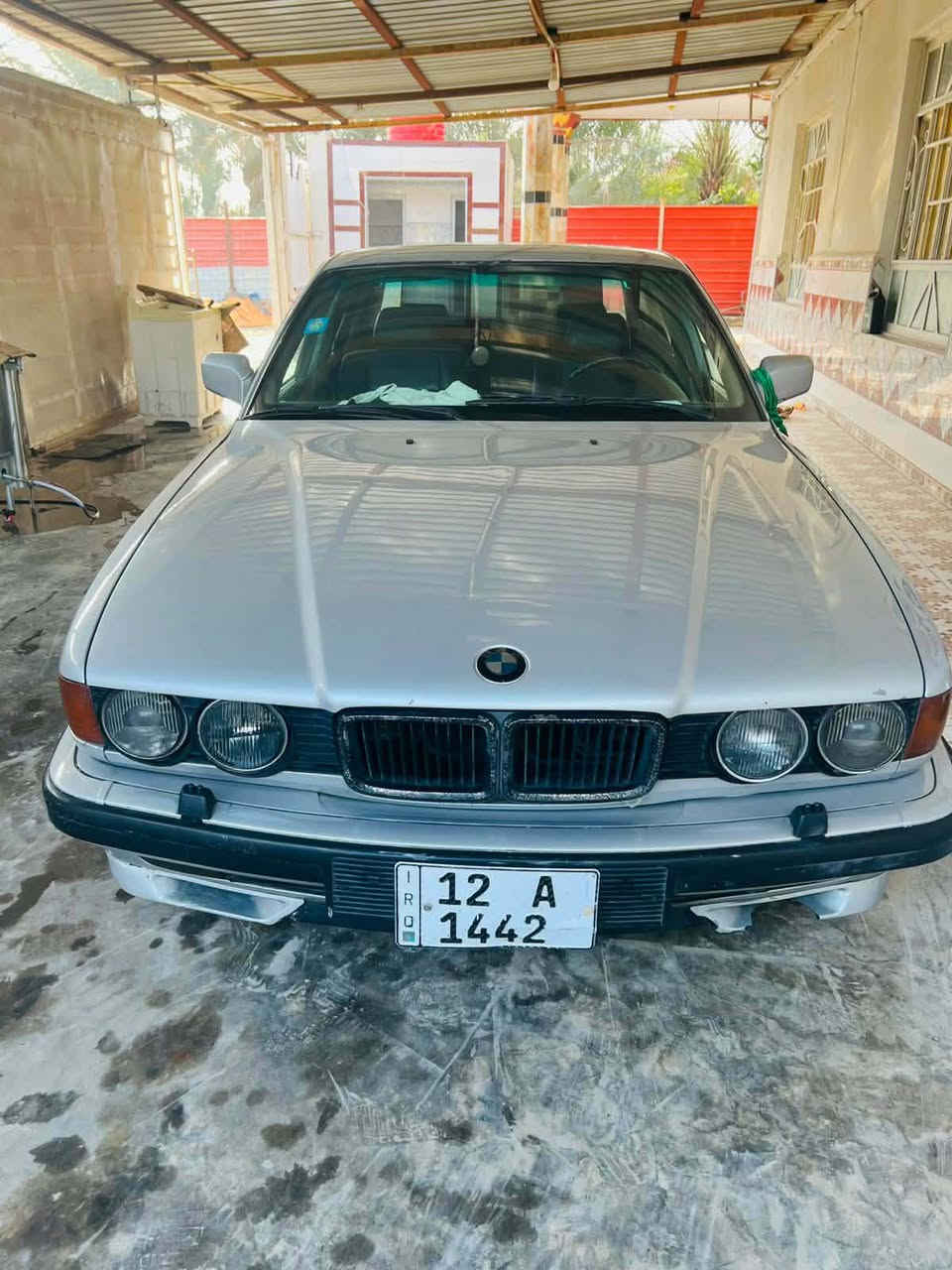 بي أم دبليو موديل 1992
السياره واحد على واحد 
محرك 8 سلندر 
گير ومكينه وحداديه كفاله 
رقم نينوى سنويه 2029 مشروع وطني 
شاشه تنته تحكم تبريد قطعتين كله شغال واحد على واحد 
السياره صارلها 6 اشهر من طالعه من معارض اربيل حيل نضيفه وكلشي بيها شغال 
السعر 65
***********
