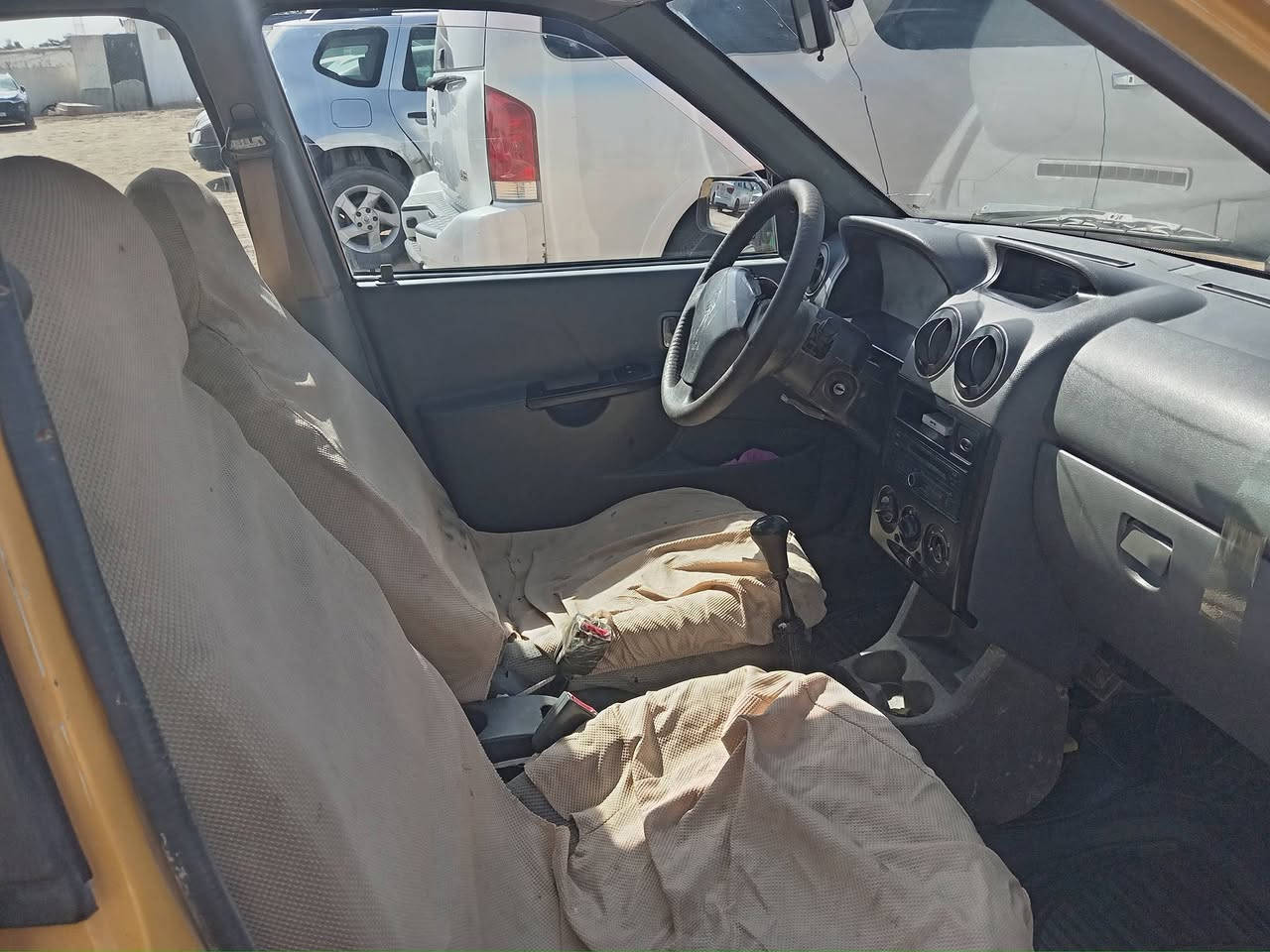 السلام عليكم سايبا للبيع موديل 14 رقم صدامي راعيه موجود عندي رقمه بس مغلق السيارة مطلوبه غرامات 100الف هيئه مامسجله ابيع كوم حديد السيارة كير مكينه بل جيس تبريد شغال حداديه صارلي يومين من شديتهه السيارة جاهزة بس انكر سويج السعر مليون و 750     العنوان الديوانية قضاء الشافعيه ***********  مكلف بل نشر اتصل عل رقم
