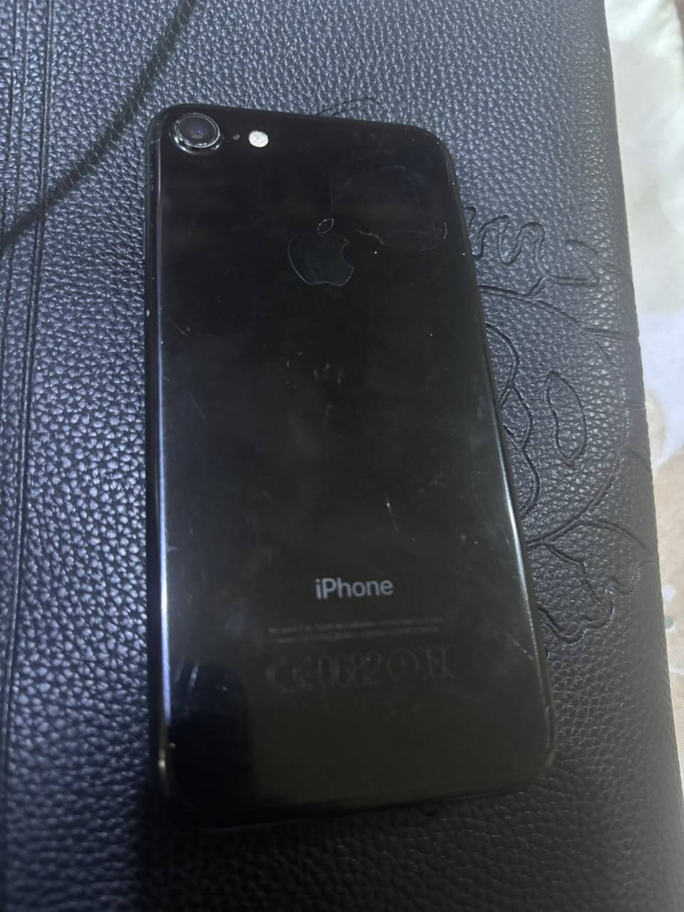 ايفون ٧ للبيع سعر ٨٠ ذاكرة ١٢٨ بطارية ٧٨ 
بصمة شغاله كامرات شغاله اتصالات كلشي شغال
رقمي ***********
مكاني العاب السيدية بغداد

