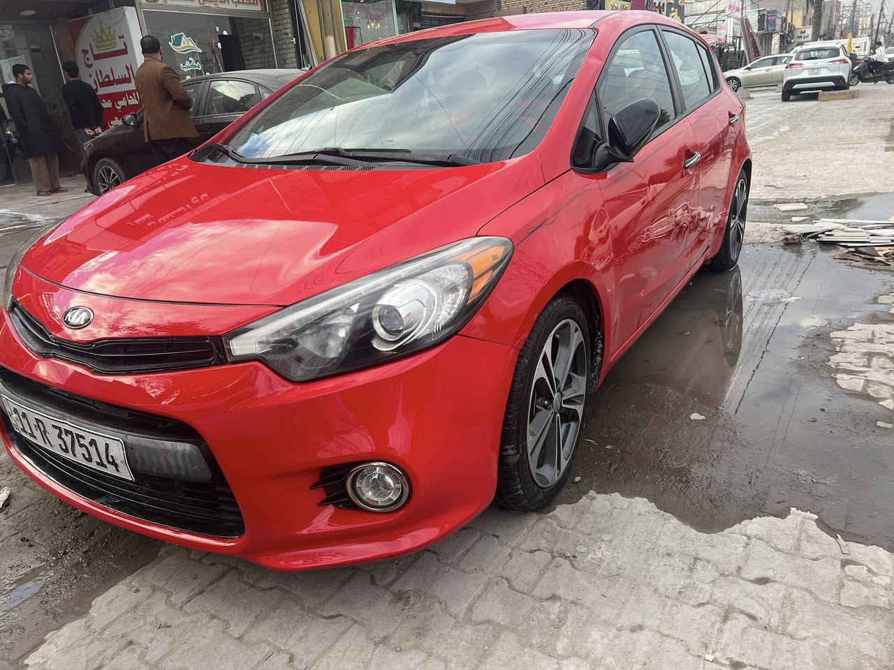 فورتي 2015 ب 92 ورقه
بصمة 
مري شفط 
رساله ترحيب  
بصمة ابواب 
1600 تيربو 
جكات سرعة 
4 قطع صبغ 
ماشيه 110 
سياره جاهزة 
بغداد الغزالية 
***********
