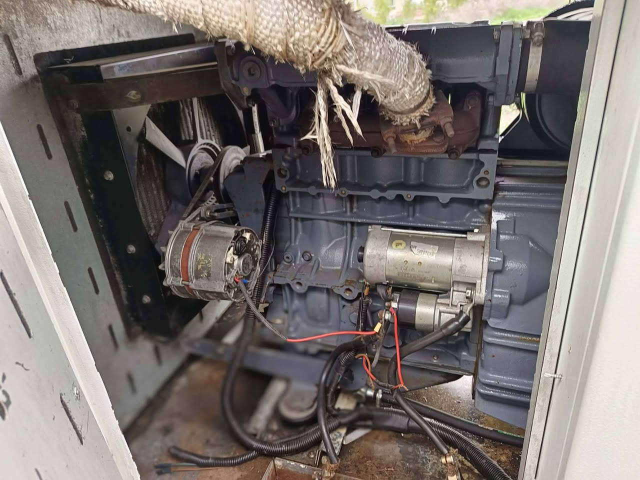 السلام عليكم
للبيع

دويس        ASCOT 

كاتم
تشغيل إطفاء اوتو

راس توليد     23 KV

محرك 3 بستم شرط لا تبخير لا تنقيص 

بعده جديد
السعر 23$ وبي مجال


**إذا كنت صاحب هذا الإعلان وتريد حذفه لأي سبب، رجاءا أرسل رسالة إلى الدعم الفني**