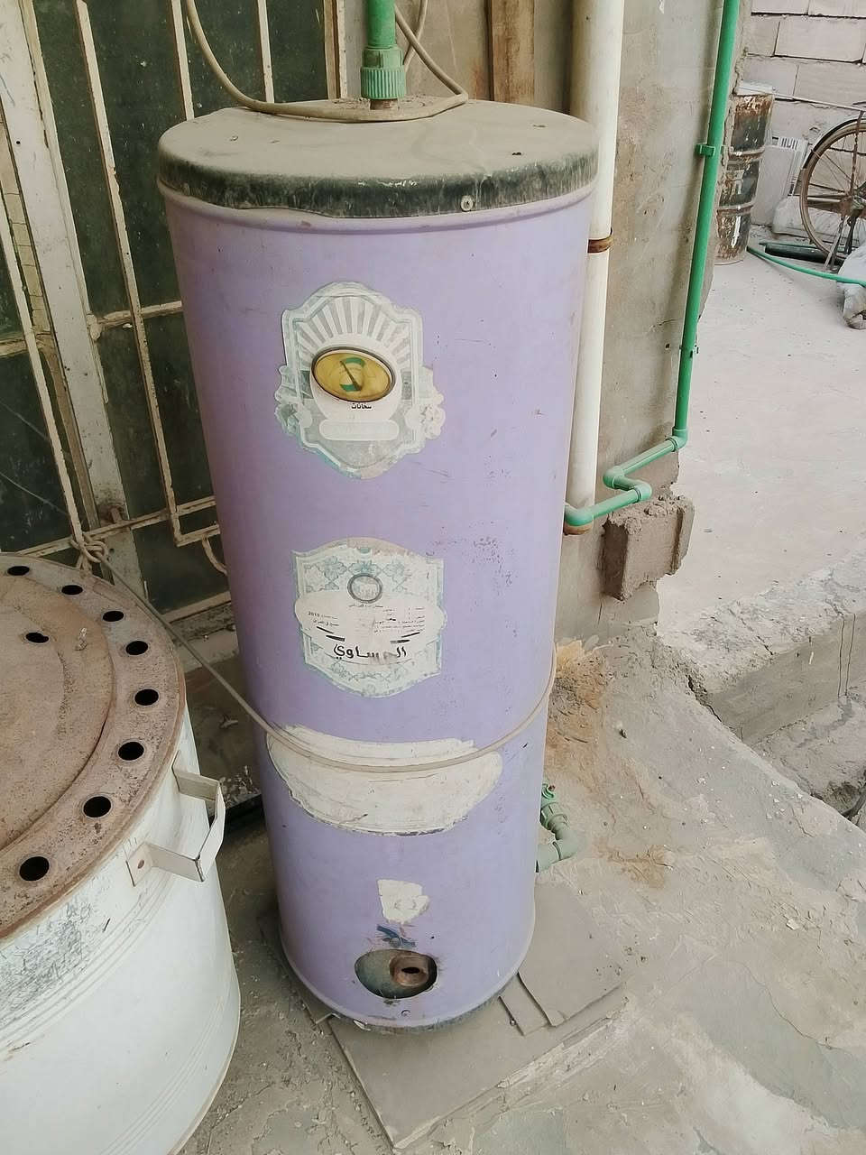 أغراض مستخدمه كلمن وسعره 
كيزر عوزه هيتر سعره 25
صوبه عشتار سعر 40 شغاله وبيها مجال
طابعه hp سعر 40 وبيها مجال
للاستفسار الاتصال على ***********
