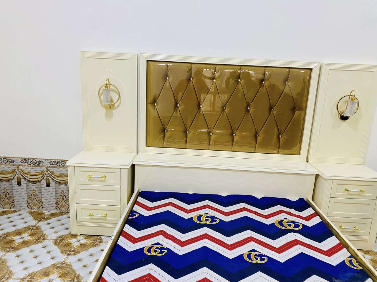 #بسم_الله_وعلى_بركة_الله
#متوفر_لدينا_غرف_نوم_بالتقسيط_المريح
#لحاملي_ماستر_كارد_الرافدين_حصرااا
#بدون_مقدمة_وبدون_كفيل
#اغرف_نوم_حسب_الطلب_ابواب_بوفيات
❤️🧡💛💙
🔴# معرض_الحامد_للاثاث_العراقي_غرف_نوم_ابواب_بوفيات🔴 
🔴 العنوان / هيت / الجري🔴 
🔴 مقابل جامع عبدالله بن المبارك 🔴 
#رقم_الهاتف_للاتصال_اومراسلة واتساب_***********
