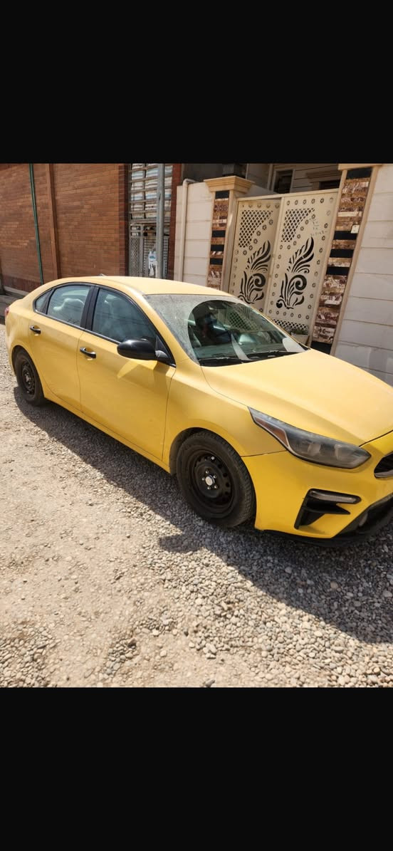 كنت سلام عليكم للبيع كيا فورتي 2019 بسمي مصفره هيئة وغرامات   سياره بدون دواخل  حادثها بل منشور وسونار  مكاني ديالى خانقين سعر 130 وبيها مجال هاذا رقمي ***********
