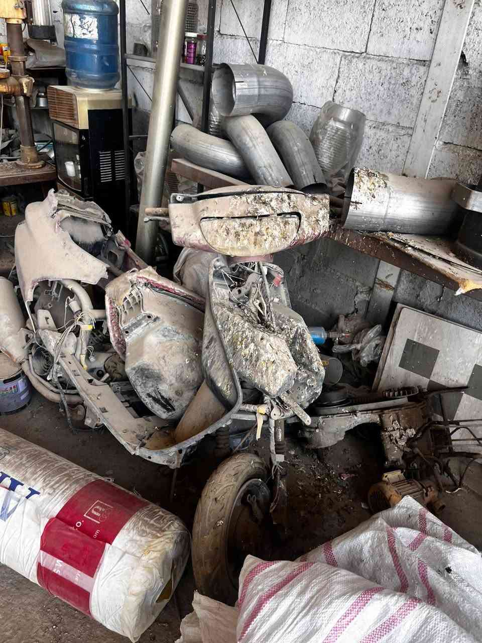 للبيع فراشة ٣٠ الف وبيها مجال للطيبين مكاني كربلاء ***********
