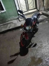 بوكسر الفين اوحد وعشرين دراجة نضيفه كلش كشي شغال أوراق كامله محرك نضيف...